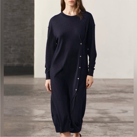 Zara Dresses & Skirts - Zara Navy Long Sleeve Button-Accent Knit Dress
